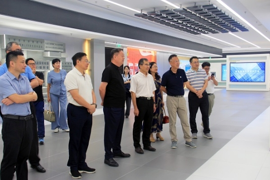 中國科學院院士、南昌大學校長陳曄光一行到訪方大集團總部